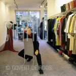 17-01-2001 Mart Visser at atelier in Amsterdam.

[keywords]Posed, Full Length, Eyecontact, Chair[/keywords]